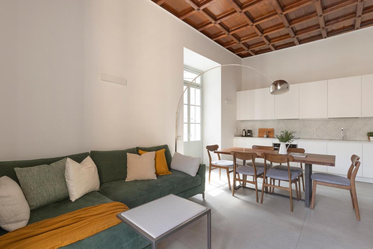 Mc House Como Con Posto Auto Exterior photo
